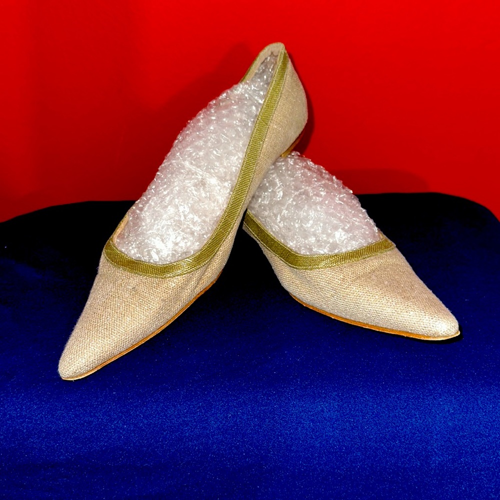 Manolo Blahnik Linen Flats